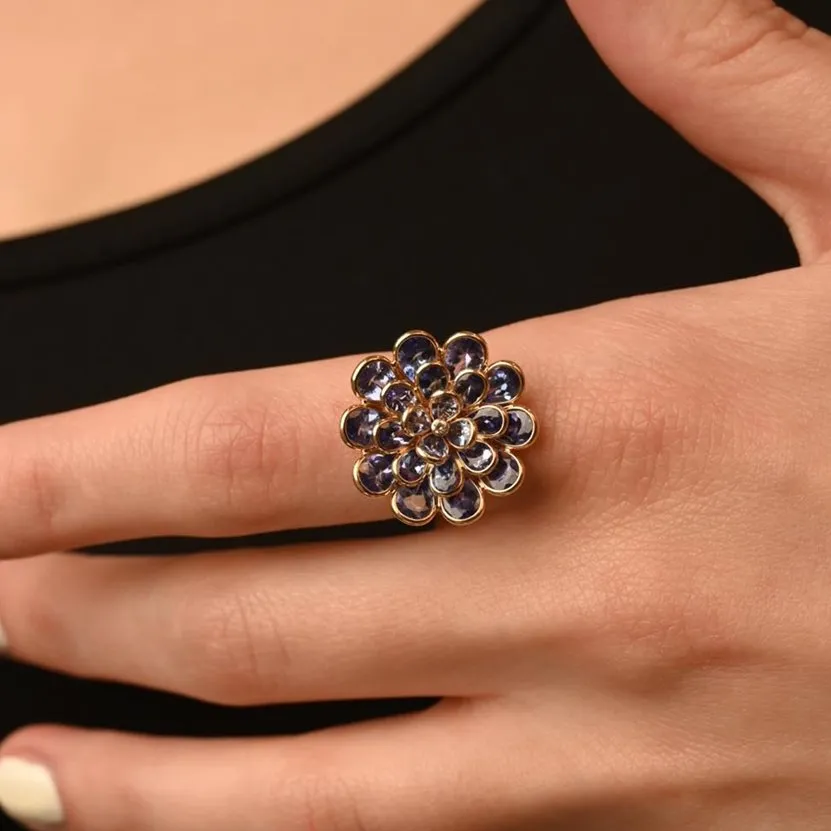 18K Gold Tanzanite And Diamond Cluster Ring