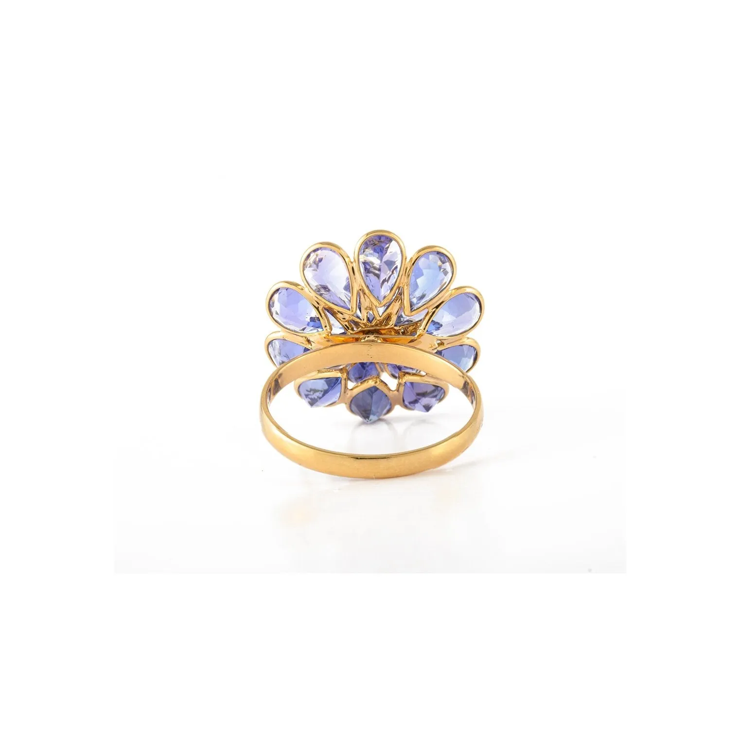 18K Gold Tanzanite And Diamond Cluster Ring