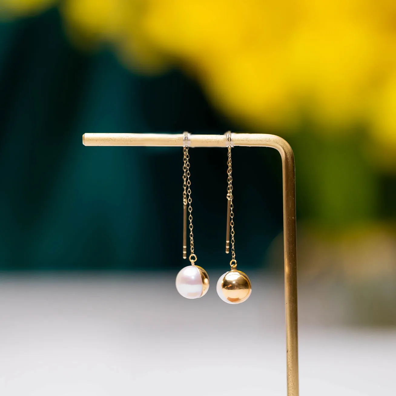 18k Solid Gold Elegant Freshwater Pearl Earrings KE00029