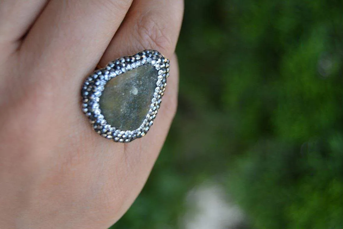 Adjustable Women's Ring with Chrystopras Stone