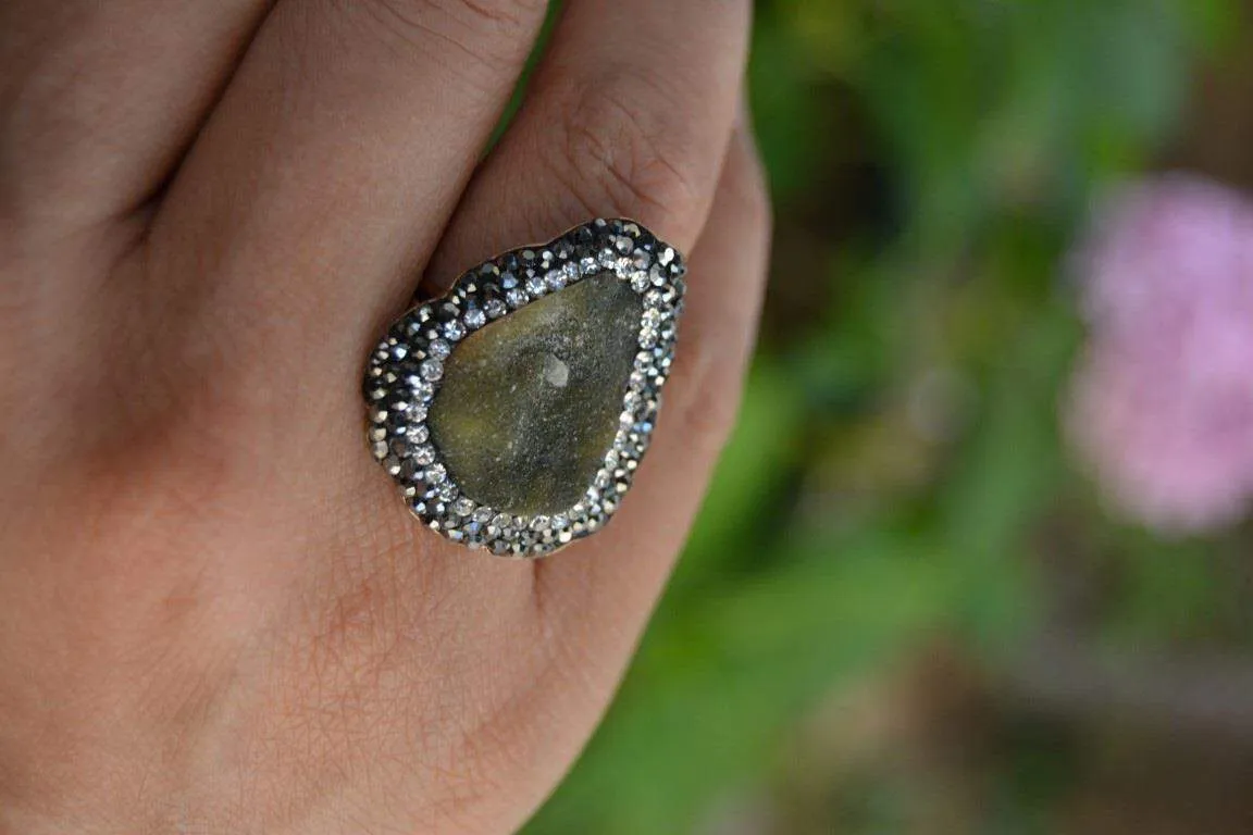 Adjustable Women's Ring with Chrystopras Stone