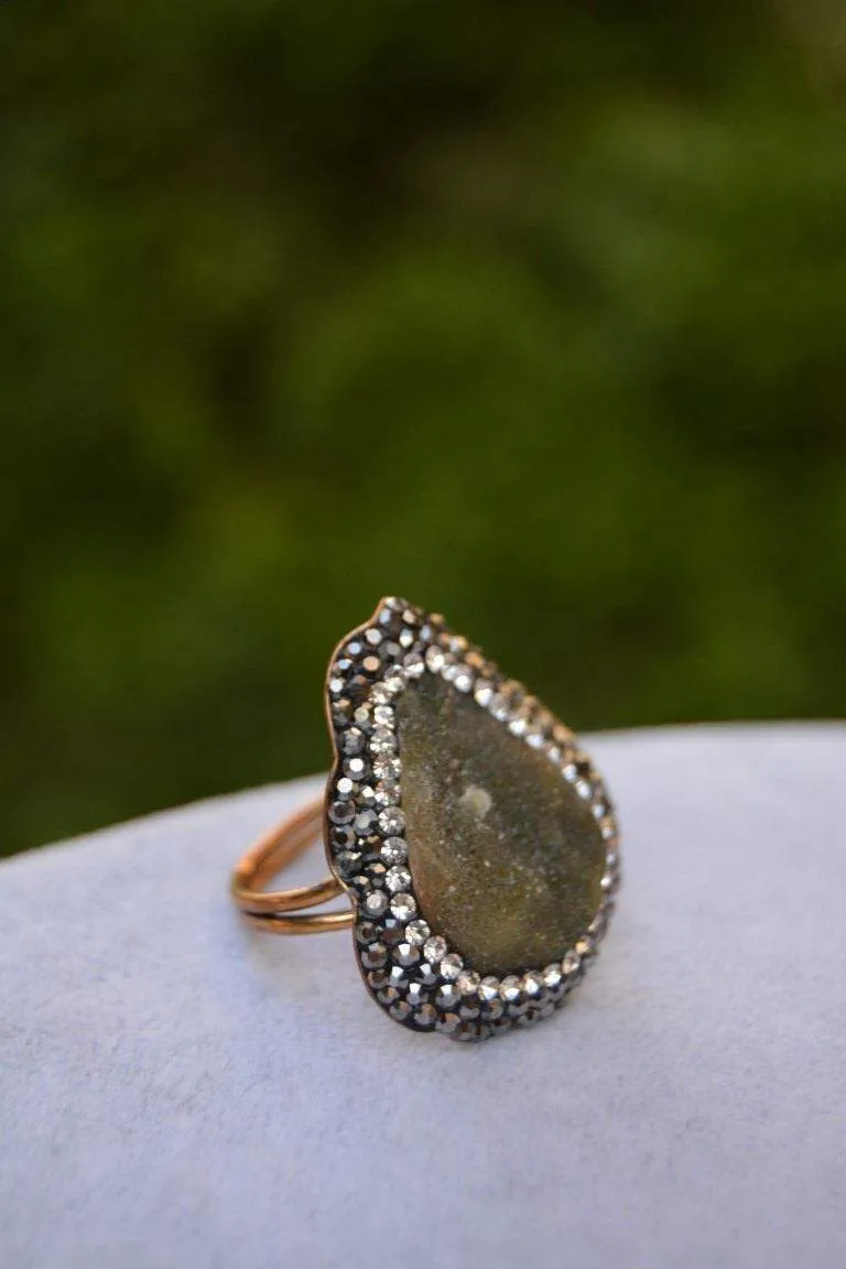 Adjustable Women's Ring with Chrystopras Stone