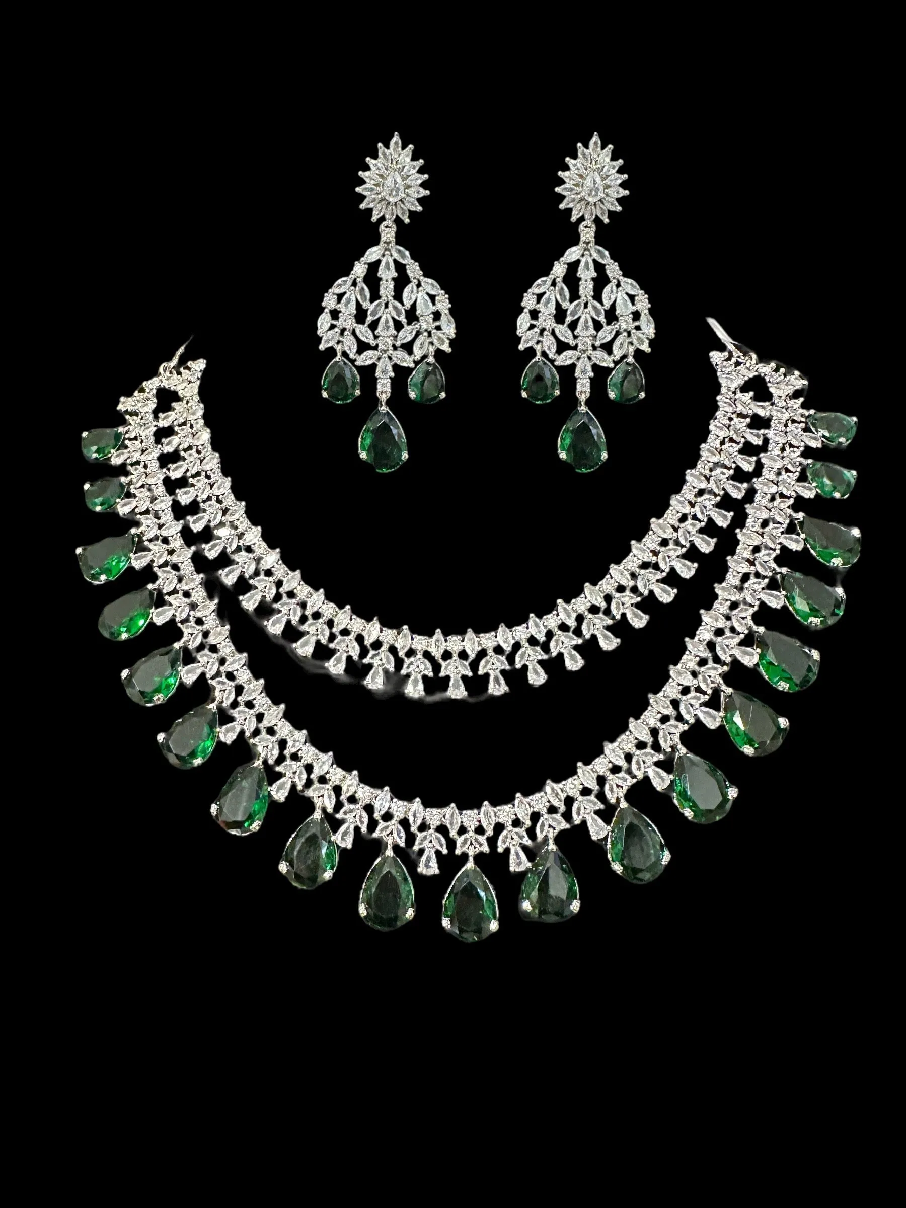 Alin bridal set in silver plating - green ( SHIPS IN 2 WEEKS )