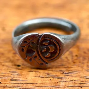 Antique Qing Dynasty Ring - 1019