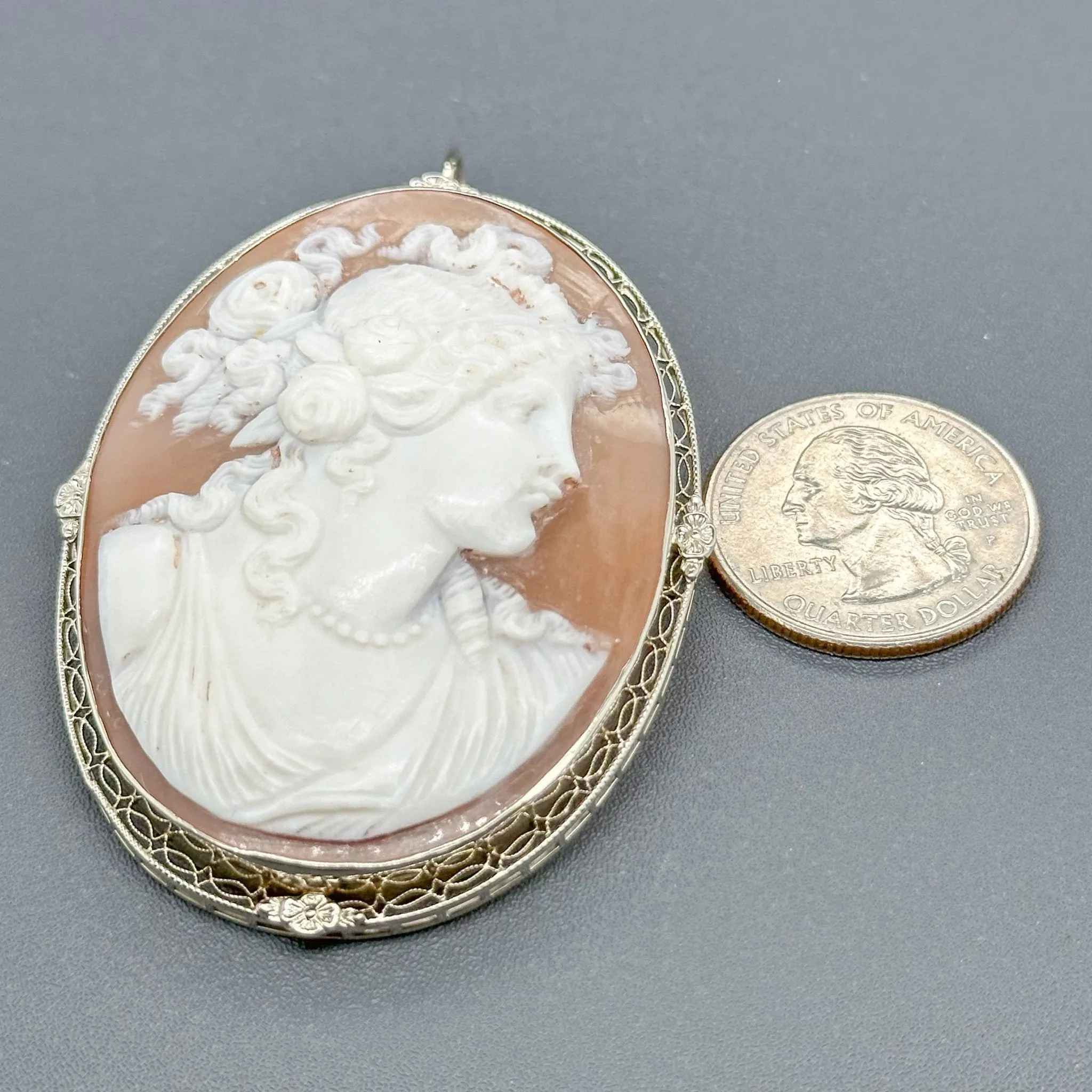 Estate Art Deco 14K W Gold Flora Cameo Pendant