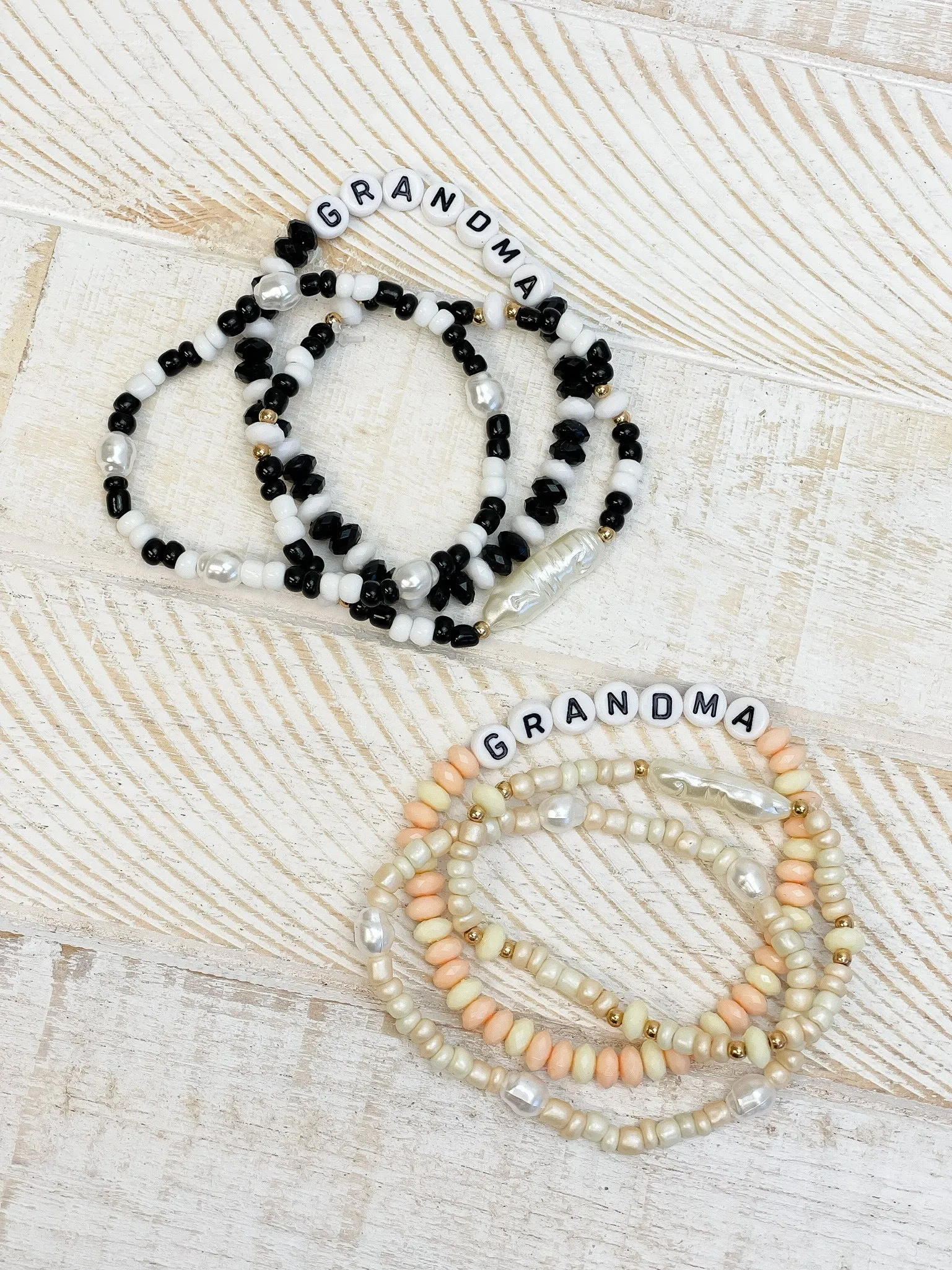 'Grandma' Beaded Stretch Bracelet Set - Black & White