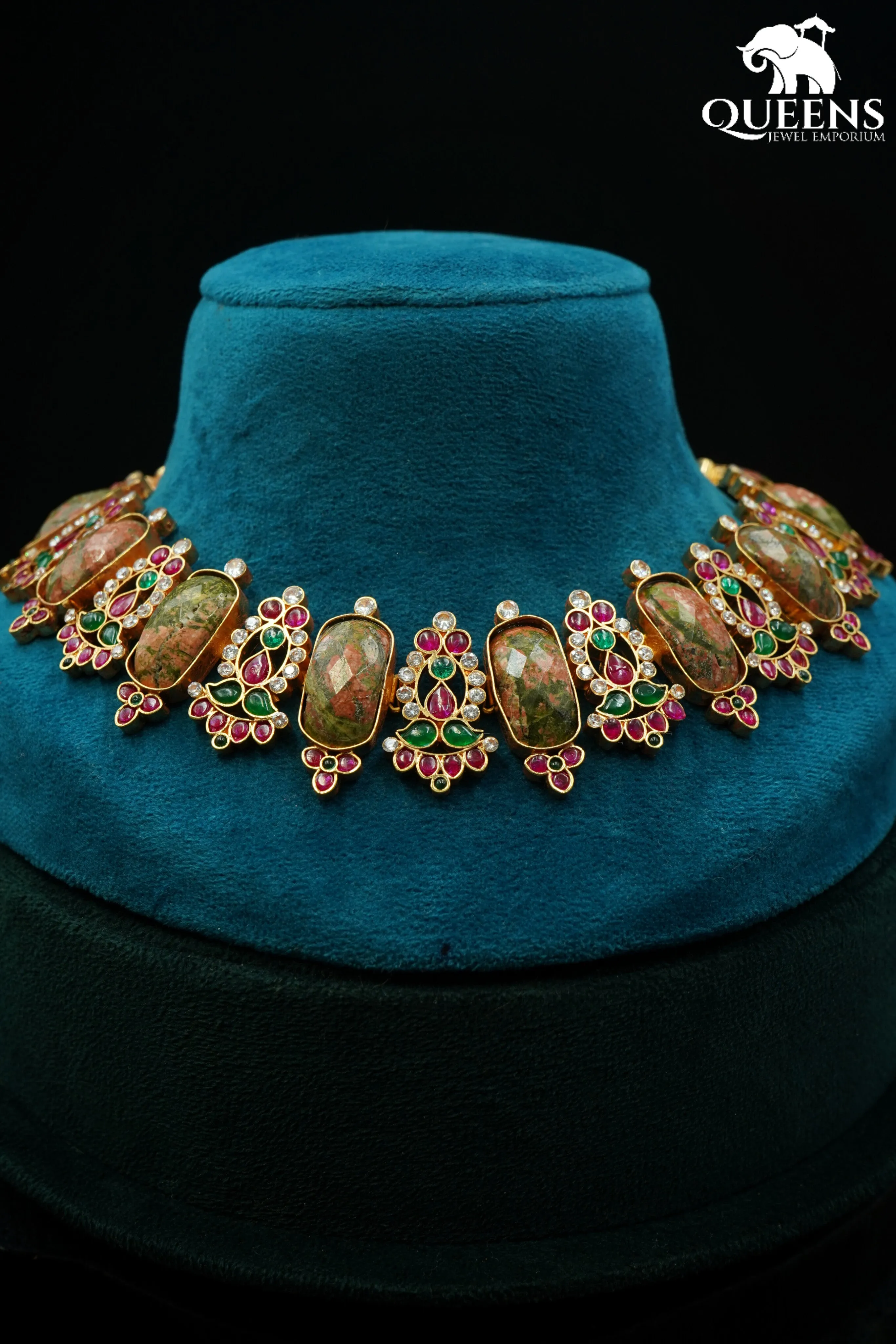 KIRTHIKSHA NECKLACE