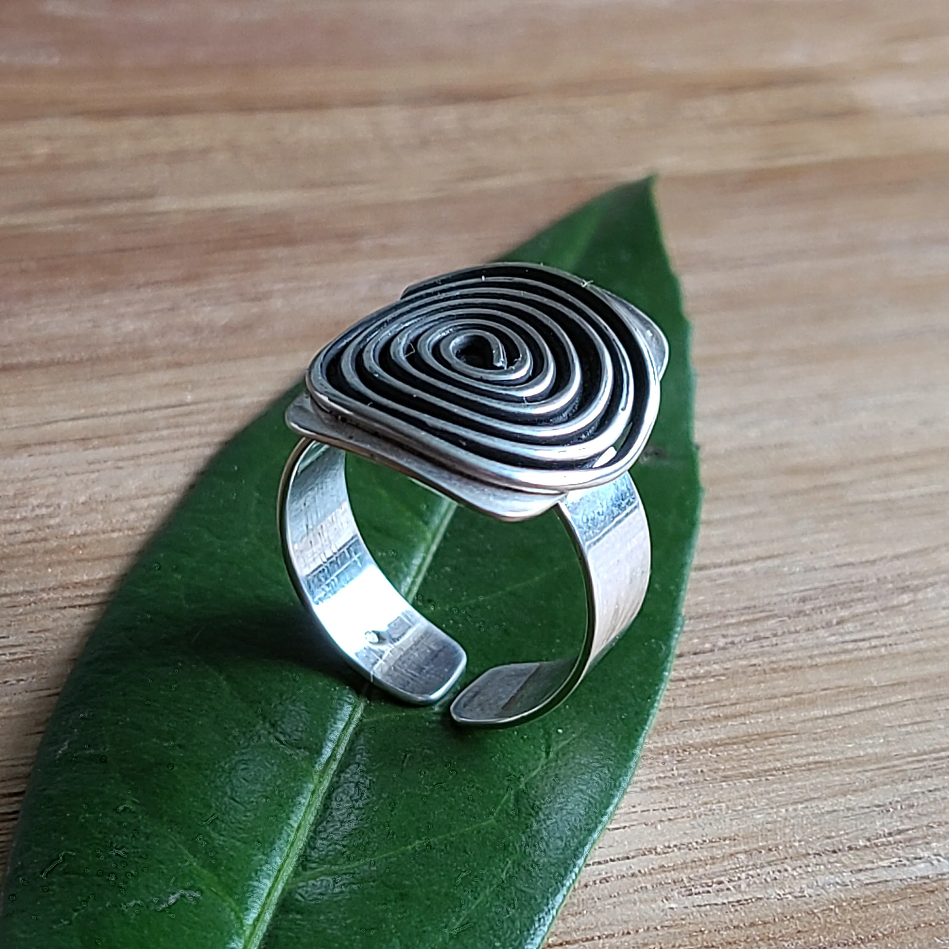 LABYRINTH Ring