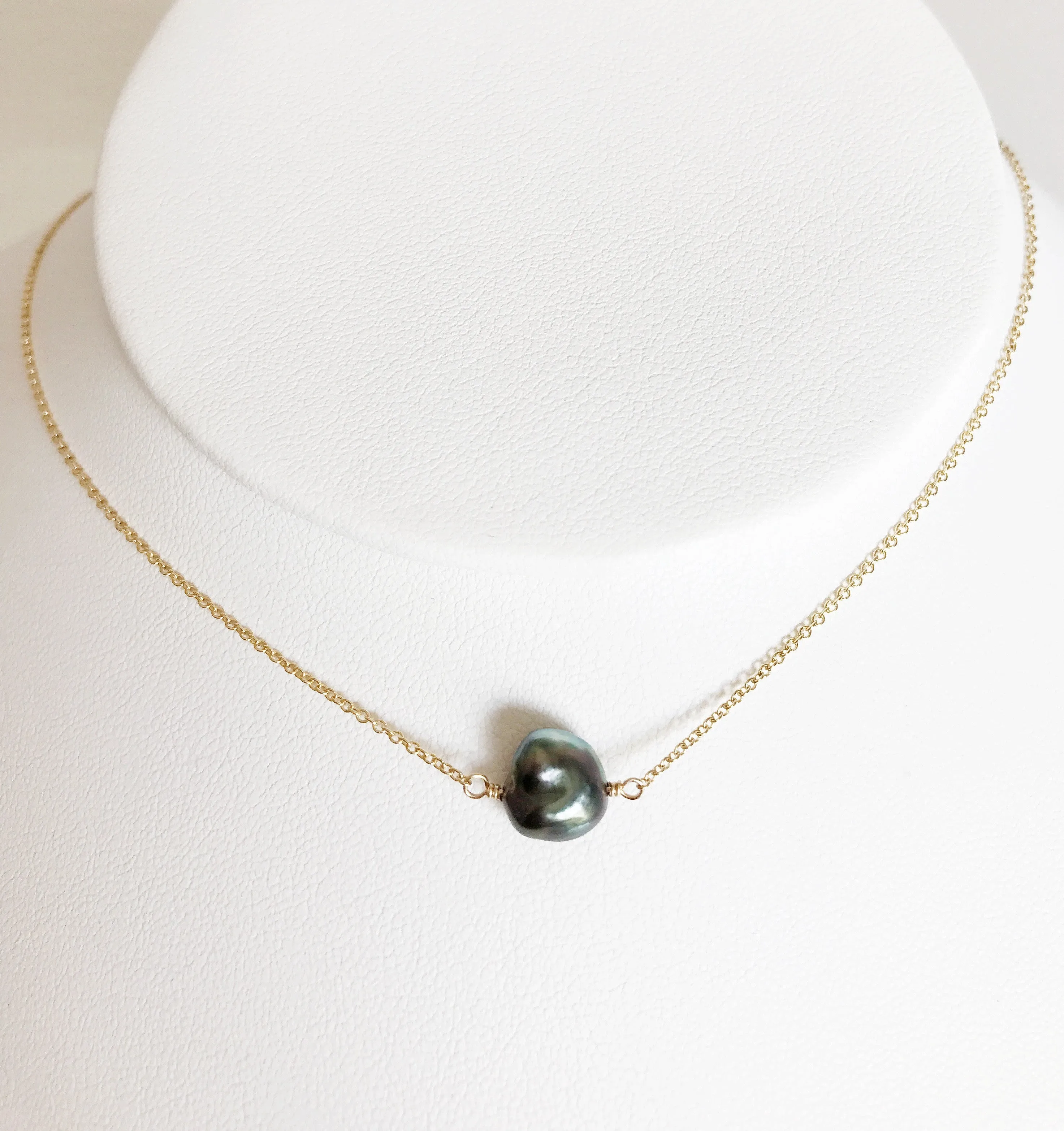 Necklace KEELY - Keshi tahitian pearl (N255)