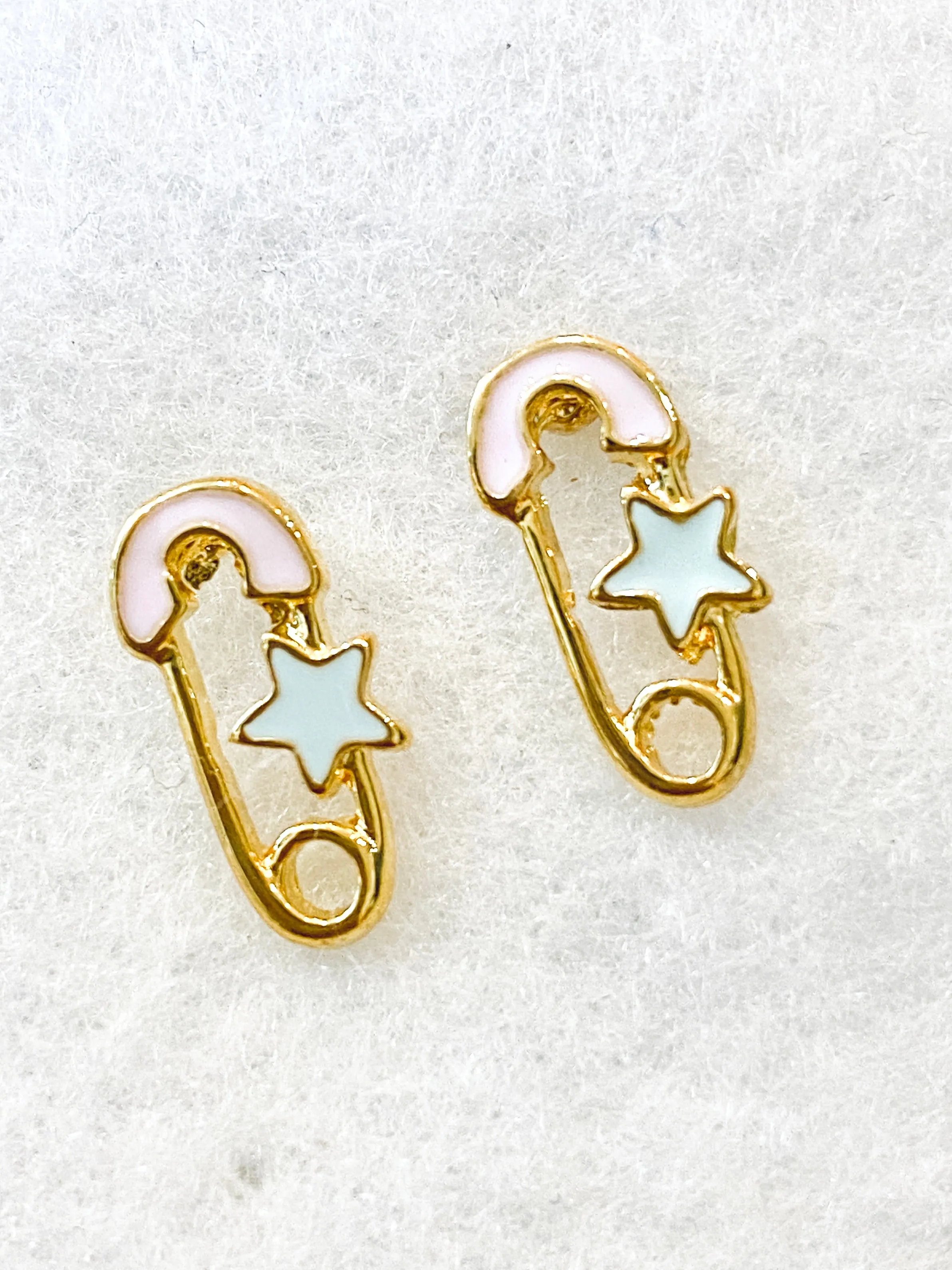 Safety Pin Star Stud Earrings