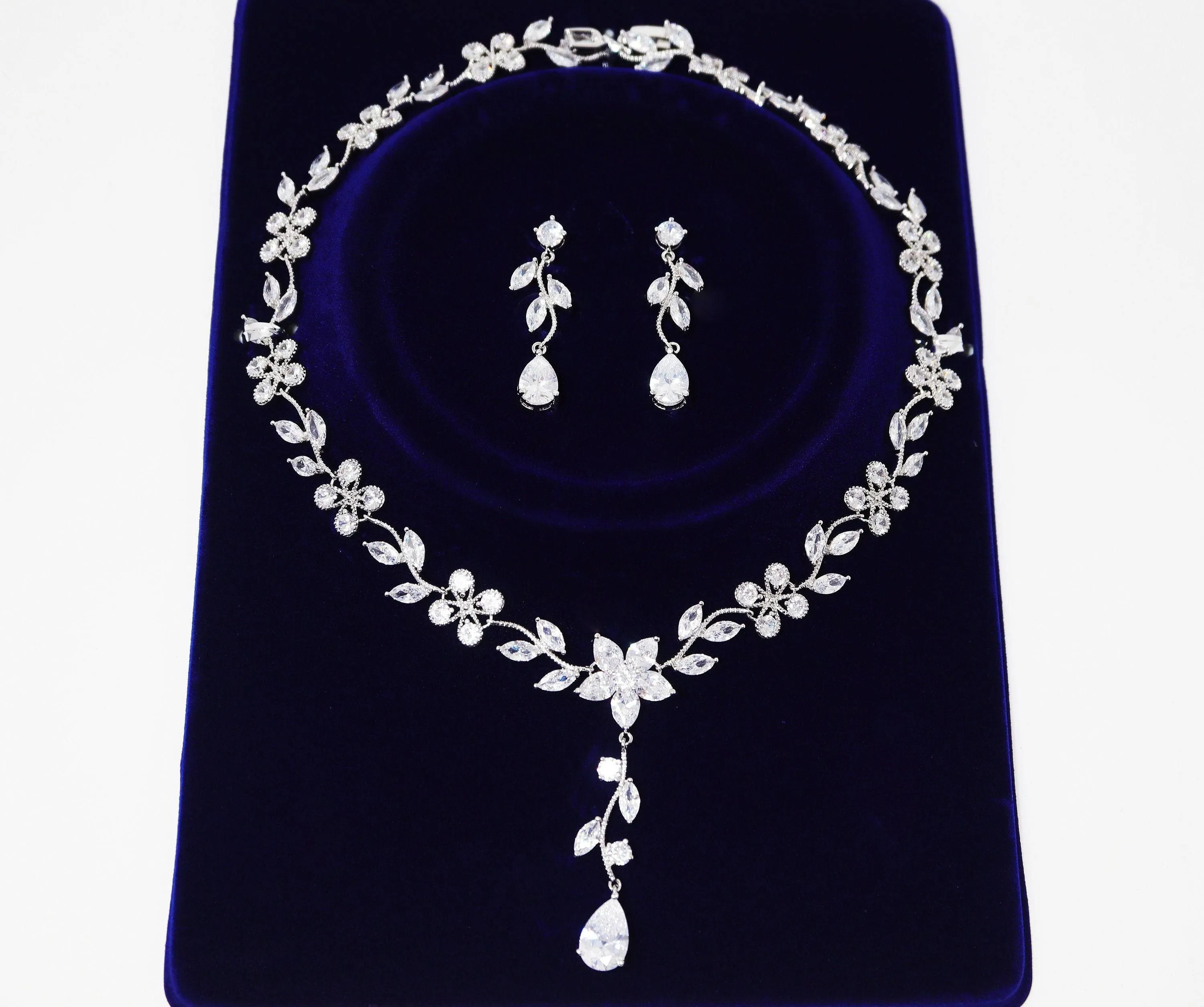 Swarovski Heavenly Floral Leaves Necklace set, Long Bridal Jewelry, Bridal Earrings And Necklace, Statement Earrings Cz Necklace Set.