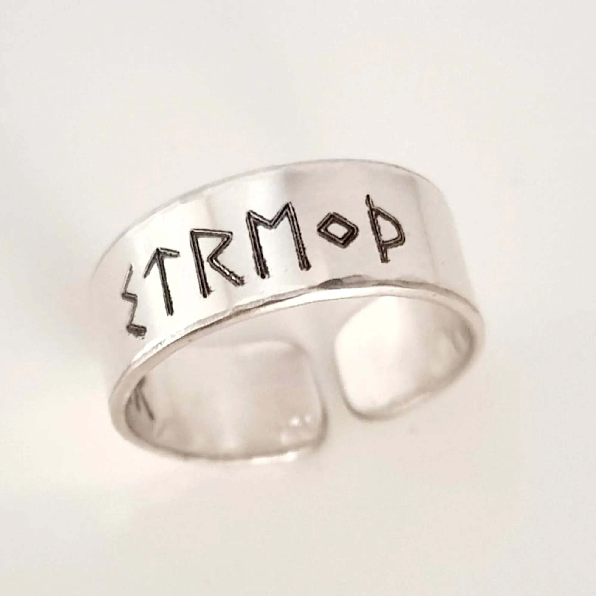 Til Valhalla Ring for Men - Personalized Elder Futhark Runes Band