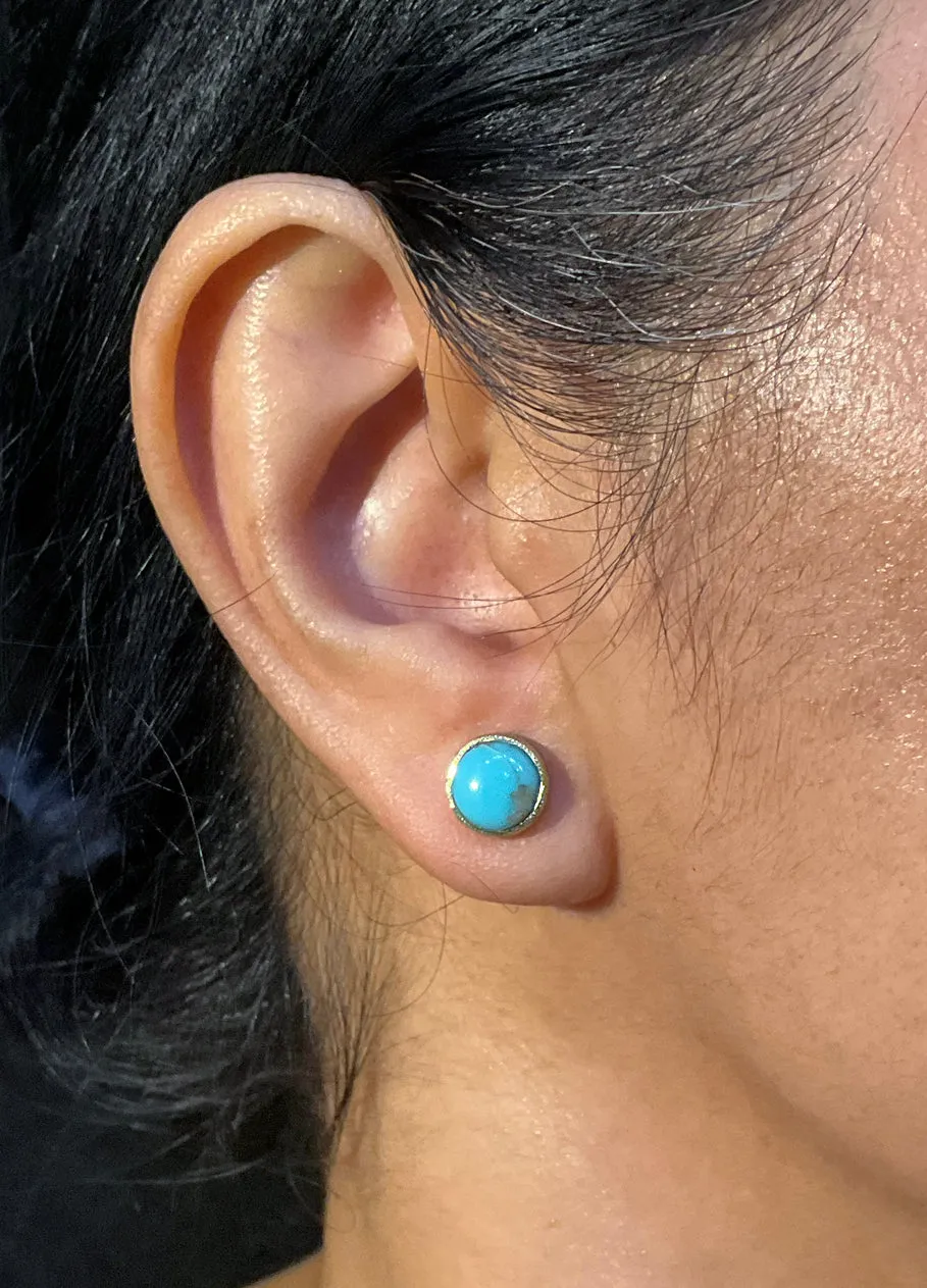 Turquoise Stud Earrings in 18k gold